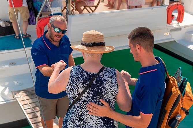 Chania: Afternoon Catamaran trip - Dinner, Drinks & Sunset - The sea stretch: sailing time, onboard music, Wi‑Fi, and drink flow