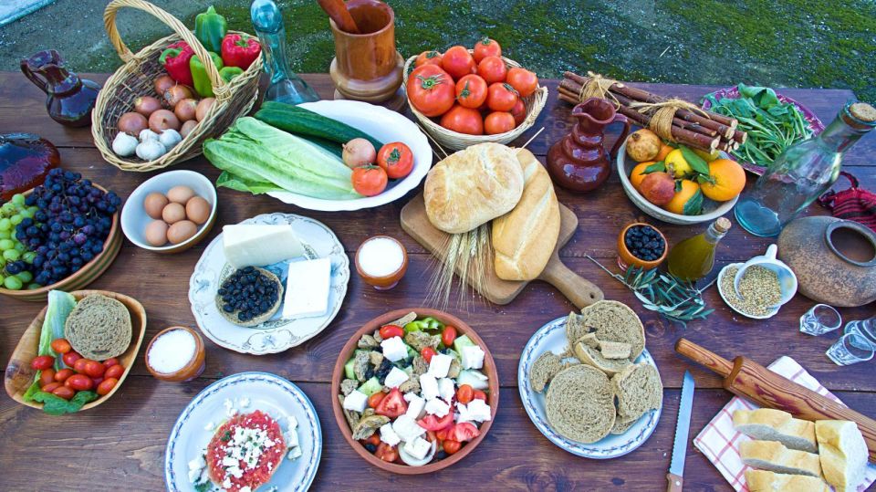 Chania: Authentic Cooking Class in the White Mountains - Dinner Under the Stars: How the Meal Comes Together