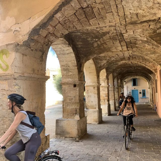 Chania: City Highlights Small Group Bike Tour - Venetian Walls: seeing the city’s defenses up close