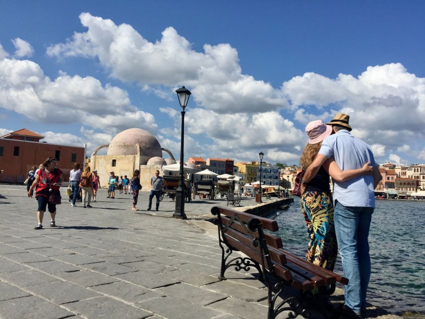 Chania: Sightseeing & Tastings Tour - Raki and wine tasting: when the drinks fit the day