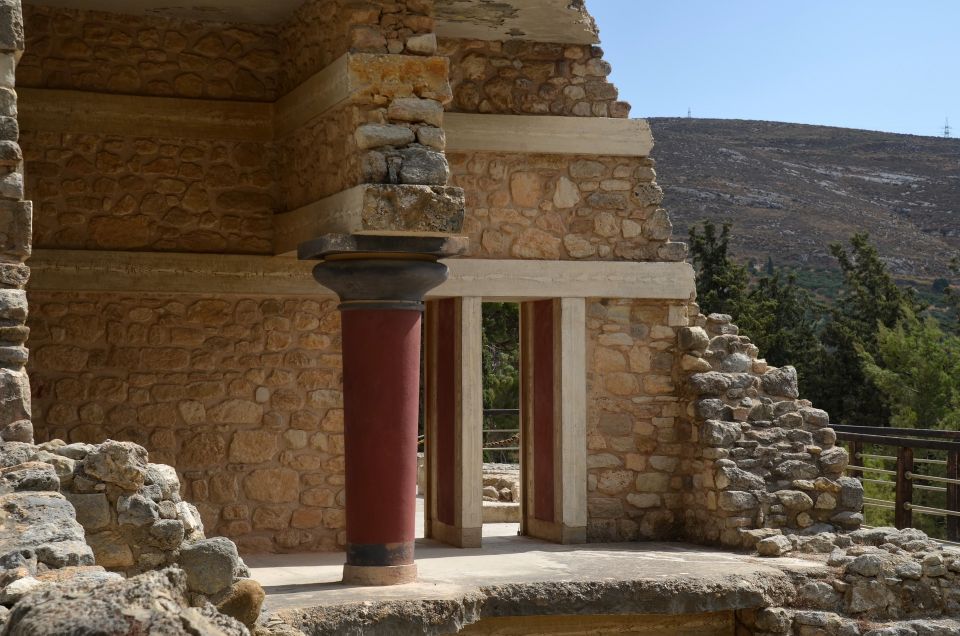Crete: Knossos Palace & Heraklion Guided Tour - Heraklion Archaeological Museum: where the island’s timeline becomes tangible