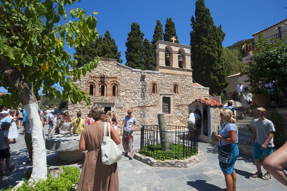 Crete: Lassithi Plateau & Kera Monastery Tour with Ceramics - Tzermiado lunch: fresh vegetables, classic Cretan plates, and a set-menu option