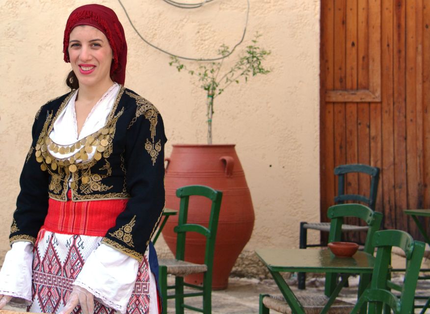 Crete: Traditional Dance Show and Buffet Dinner with Wine - How the evening runs: bus ride, restaurant time, and drop-offs