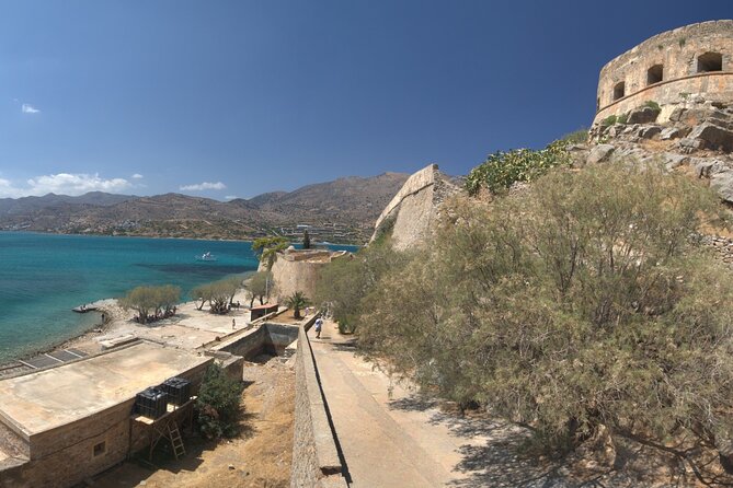 Cruise to Spinalonga, Kolokytha Bay & Agios Nikolaos with Lunch - Agios Nikolaos return: use the lake-and-port time for a real break