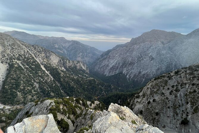 Explore the White Mountains of Crete - The Mitato moment: off-road up to 1350 meters and a shepherd’s hut