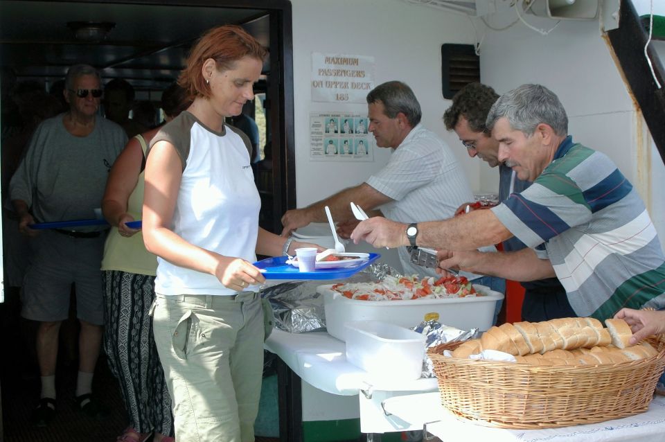 From Ag. Nikolaos: Spinalonga & Kolokytha Cruise with Lunch - Kolokytha Beach Break: Swim Time in a Small, Popular Bay