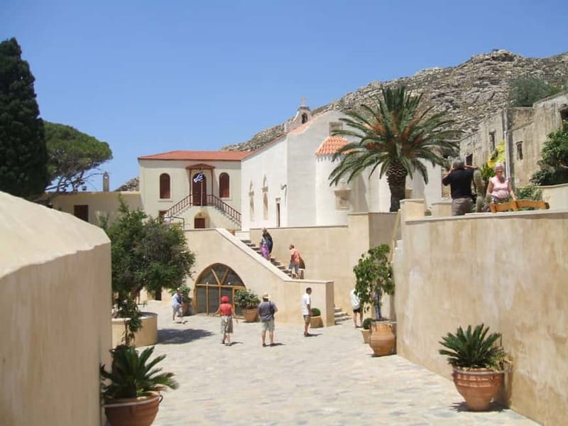 From Herakleion: Day Trip to Preveli Beach and Kourtaliotiko - Timing: when you’re at the beach and when you’re heading back