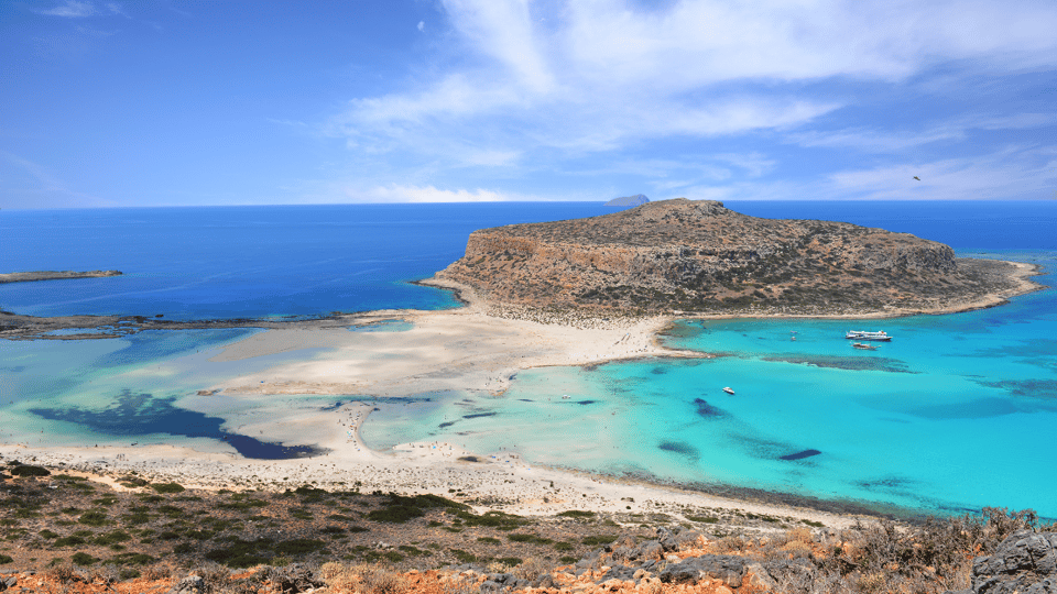 From Heraklion: Cruise to Balos Lagoon and Chania Old Town - From Heraklion to Kasteli Port: the long bus day, made manageable