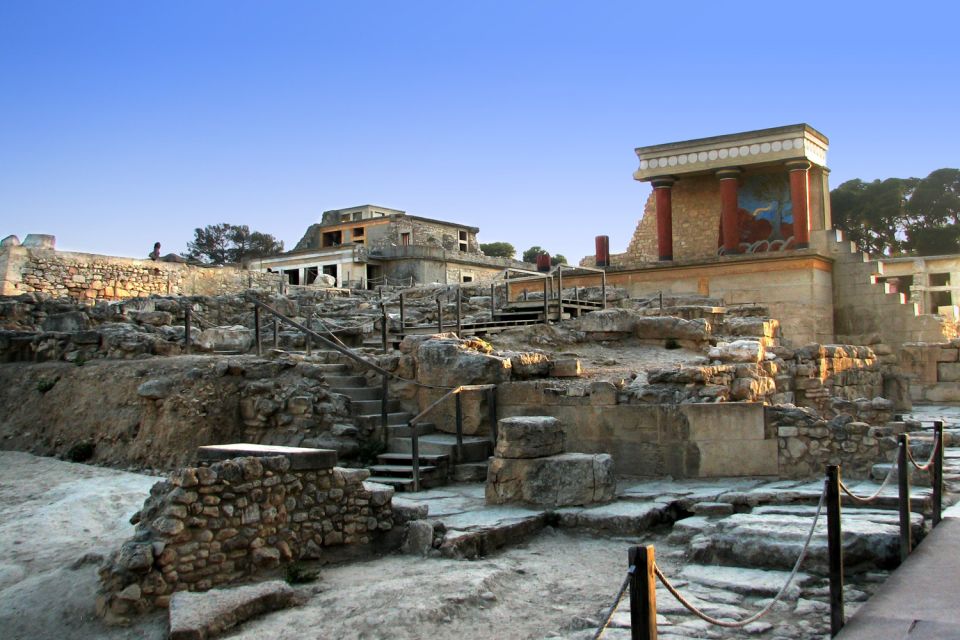 From Rethymno: Knossos Palace and Heraklion Guided Tour - Heraklion Old Town on Your Schedule: How to Use the Four Hours