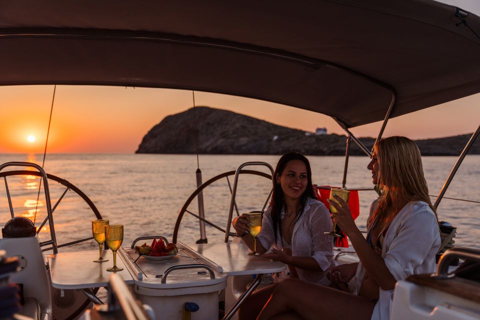 Heraklion: Dia Island Sailing Cruise with Snorkeling - From Heraklion Old Venetian harbor to Dia: timing and what to watch for