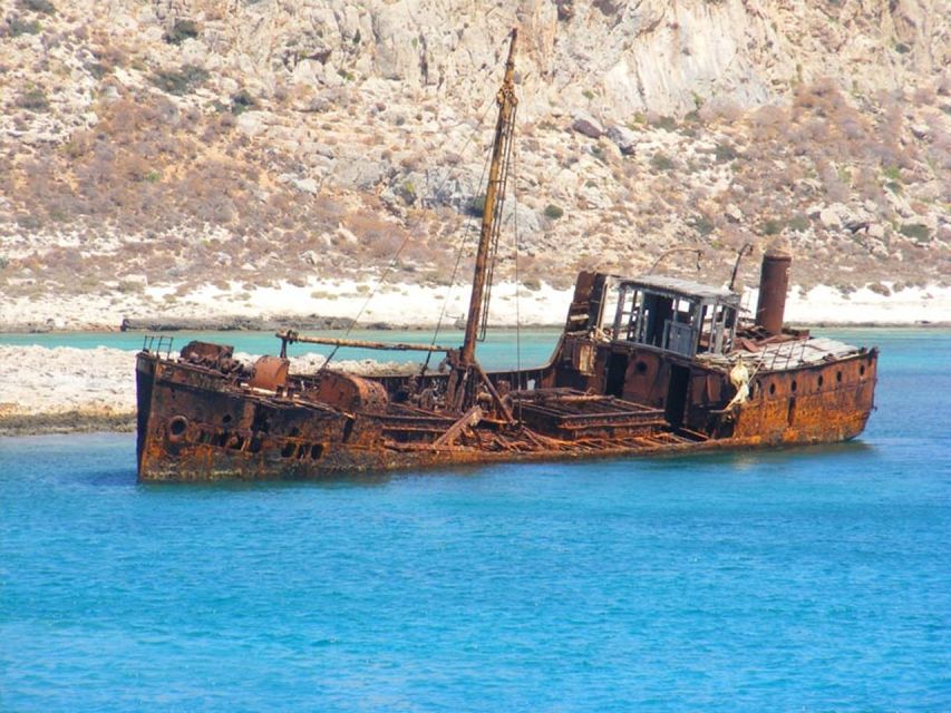 Heraklion: Gramvousa Island Day Trip & Balos Beach - Guides, onboard commentary, and how the day stays organized