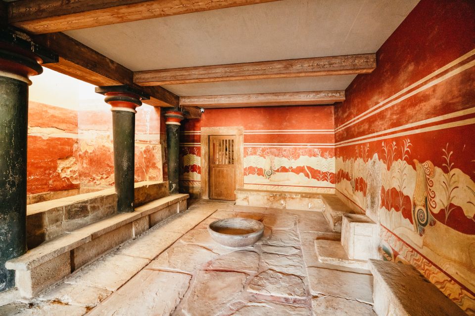 Knossos: Knossos Palace Skip-the-Line Guided Walking Tour - The 1.5-hour guided route: what you’ll actually see at Knossos
