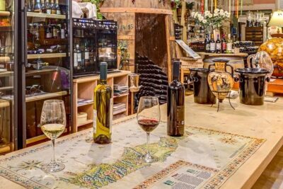 PRIVATE Walking Tour with Lunch and Wine Tasting by a Sommelier - Chania Old Town Walk: Venetian Harbor 1599 Views and the Streets Locals Actually Use