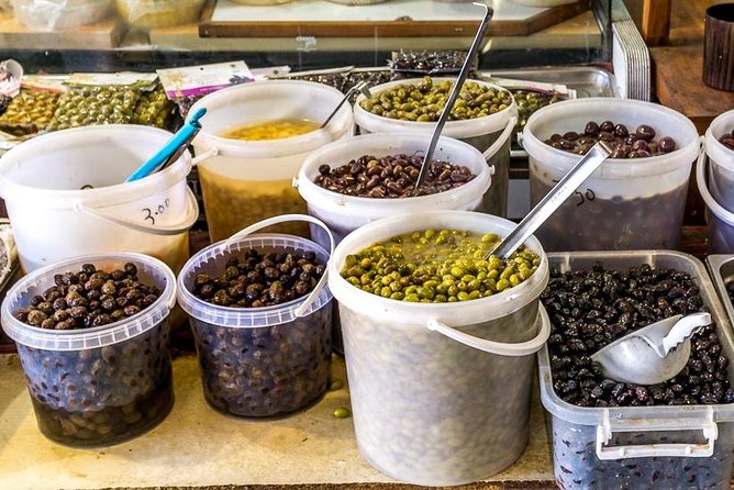 PRIVATE Walking Tour with Lunch and Wine Tasting by a Sommelier - Who Should Book This Private Chania Wine and Lunch Tour