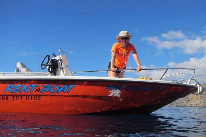 RENT A BOAT 5,5m - 30hp LICENSE FREE Chora Sfakion, Sfakia - Rent a Boat from Sfakia Port: the simple idea that works