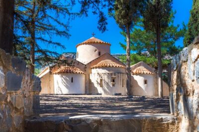 Road-trip to Lasithi, Zeus Cave, Vidiani, Krasi & Olive Mill Farm - Heraklion pickup: the comfort part (and the time trade-off)
