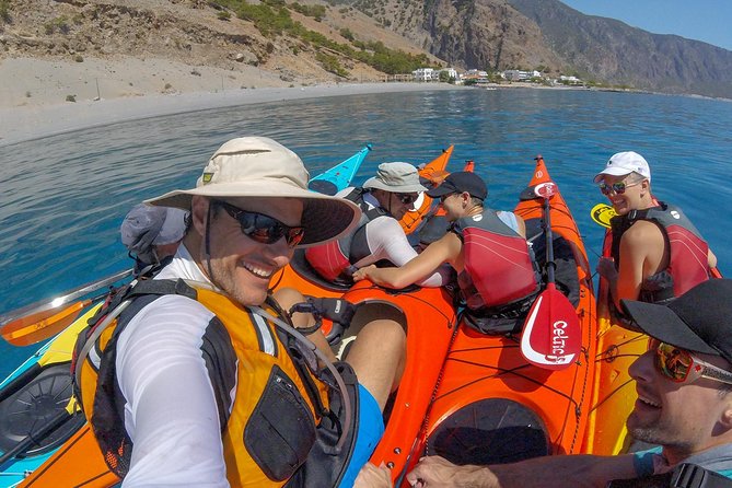 Sea Kayaking Sfakia, Crete - Choosing the right kayak: tandem for easy control, singles for serious paddlers