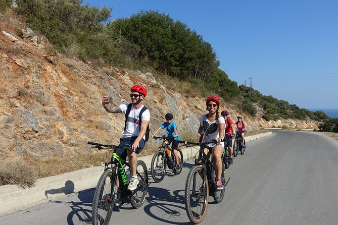 Small Villages and Cretan Nature. E-Bike tour - E-bikes on the real Cretan climbs: Cube + Bosch in practice