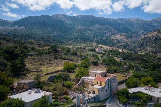 The 7 Villages of Apokoronas Tour – Explore East Chania Mainland - What the small group size changes (and what it does not)
